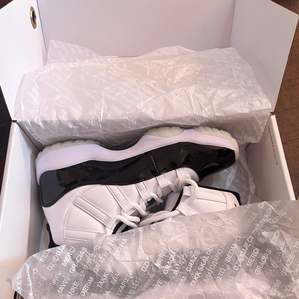 Jordan Air 11 Gratitudes - Picture 12 of 12